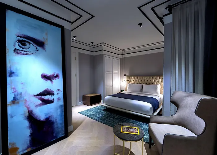 Отель Walton Galata