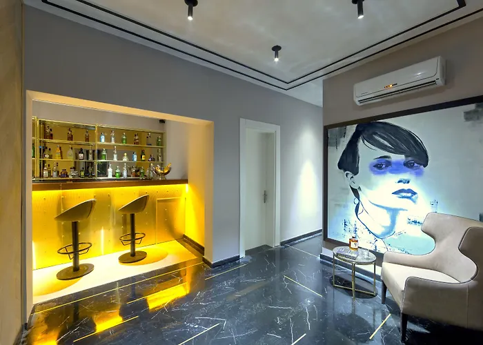 Отель Walton Galata 5*