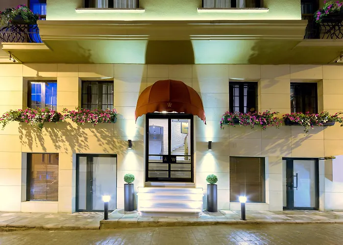 Отель Walton Galata 5*