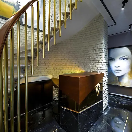 מלון Walton Galata 5*